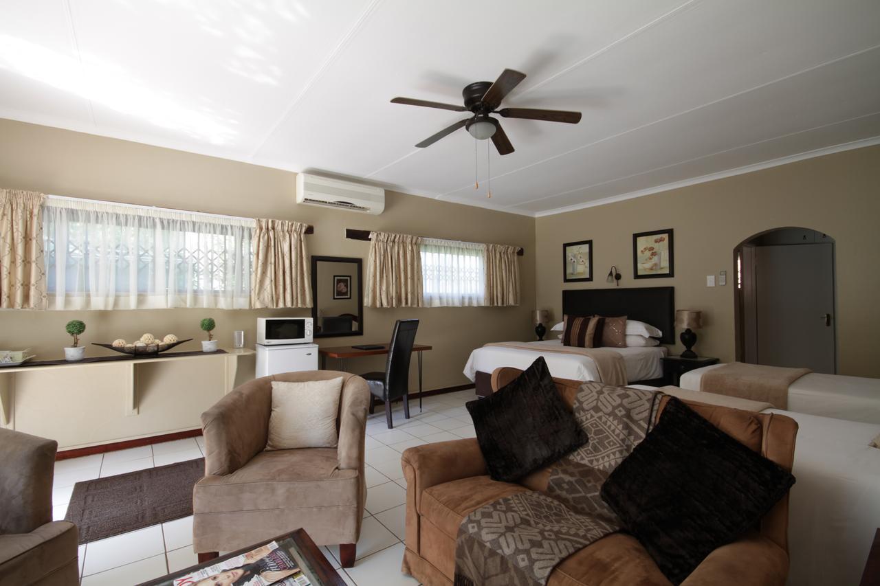 Farmhouse Lodge Newcastle Esterno foto